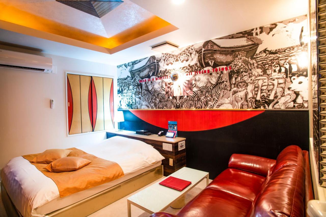 Hotel Apricot (Adults Only) Hiroshima Bagian luar foto